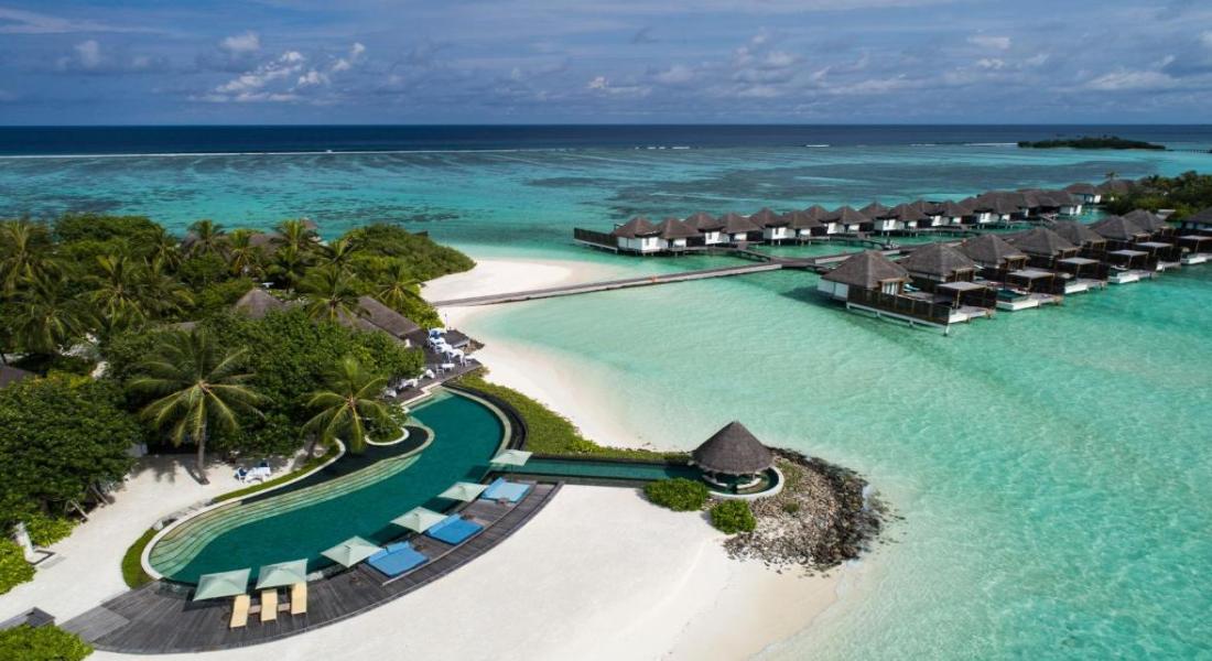 Four Seasons Kuda Huraa