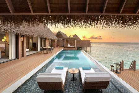 Grand Reef Villa with Pool