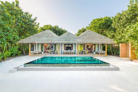 2BR Beach Pool Residence