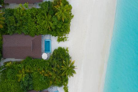 Lagoon Beach Villa with Pool