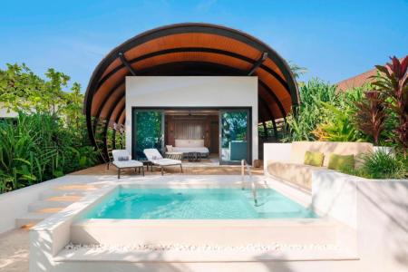 Deluxe Beach Villa With Pool