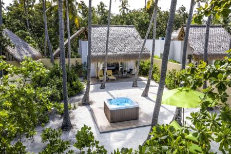 Jacuzzi Beach villa