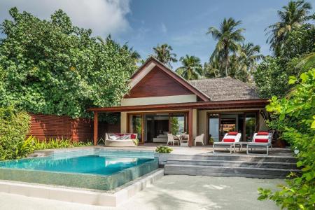 Family Beach Pool Villa